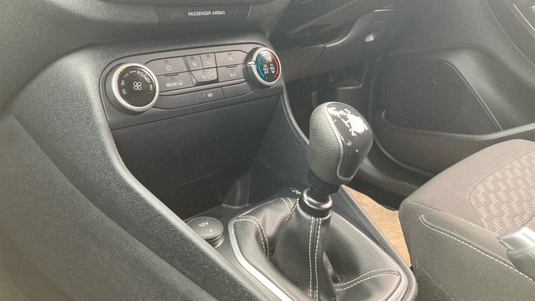 Ford Fiesta 1.0 EcoBoost Titanium 5dr Petrol Hatchback